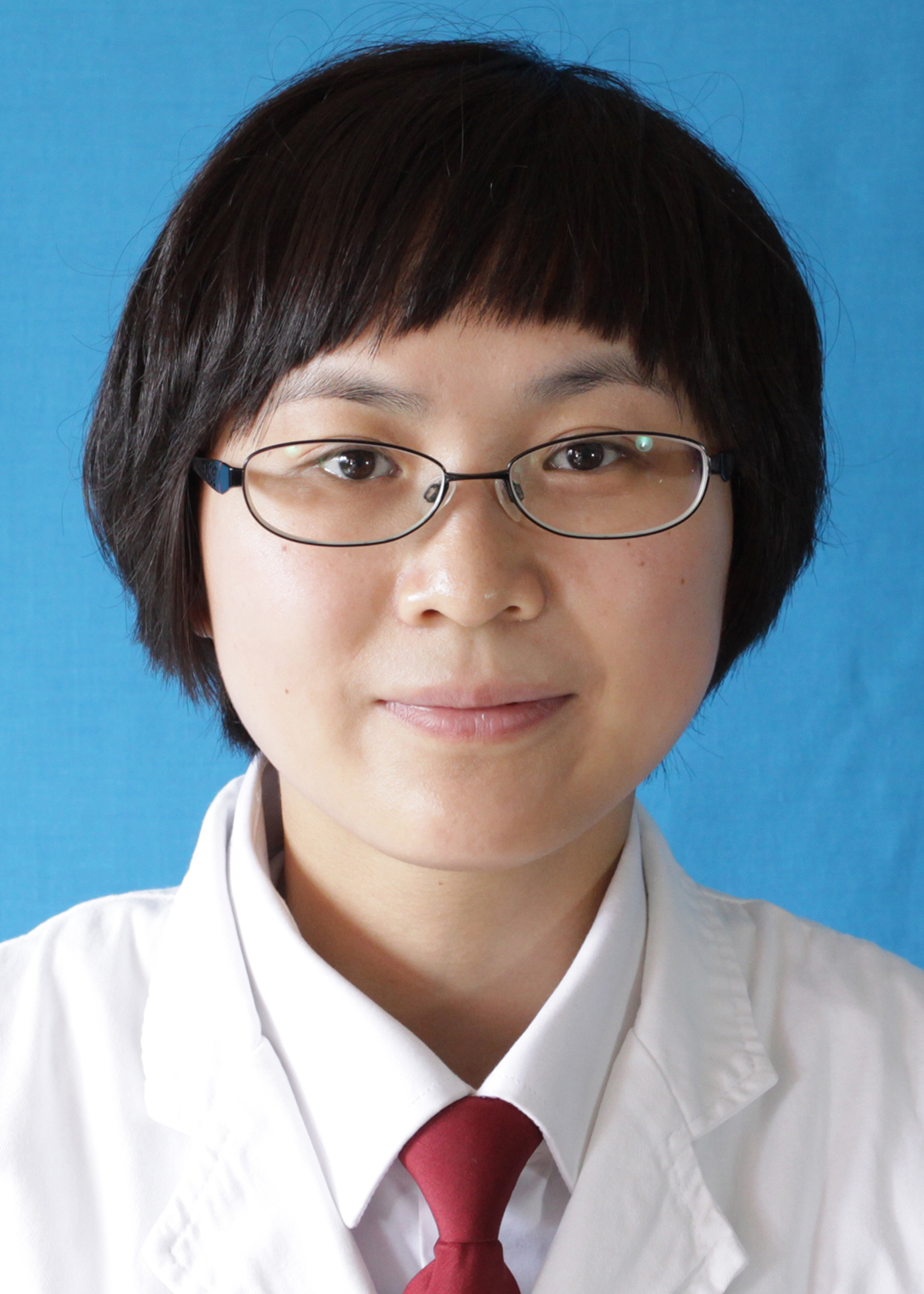 主任医师 何佳